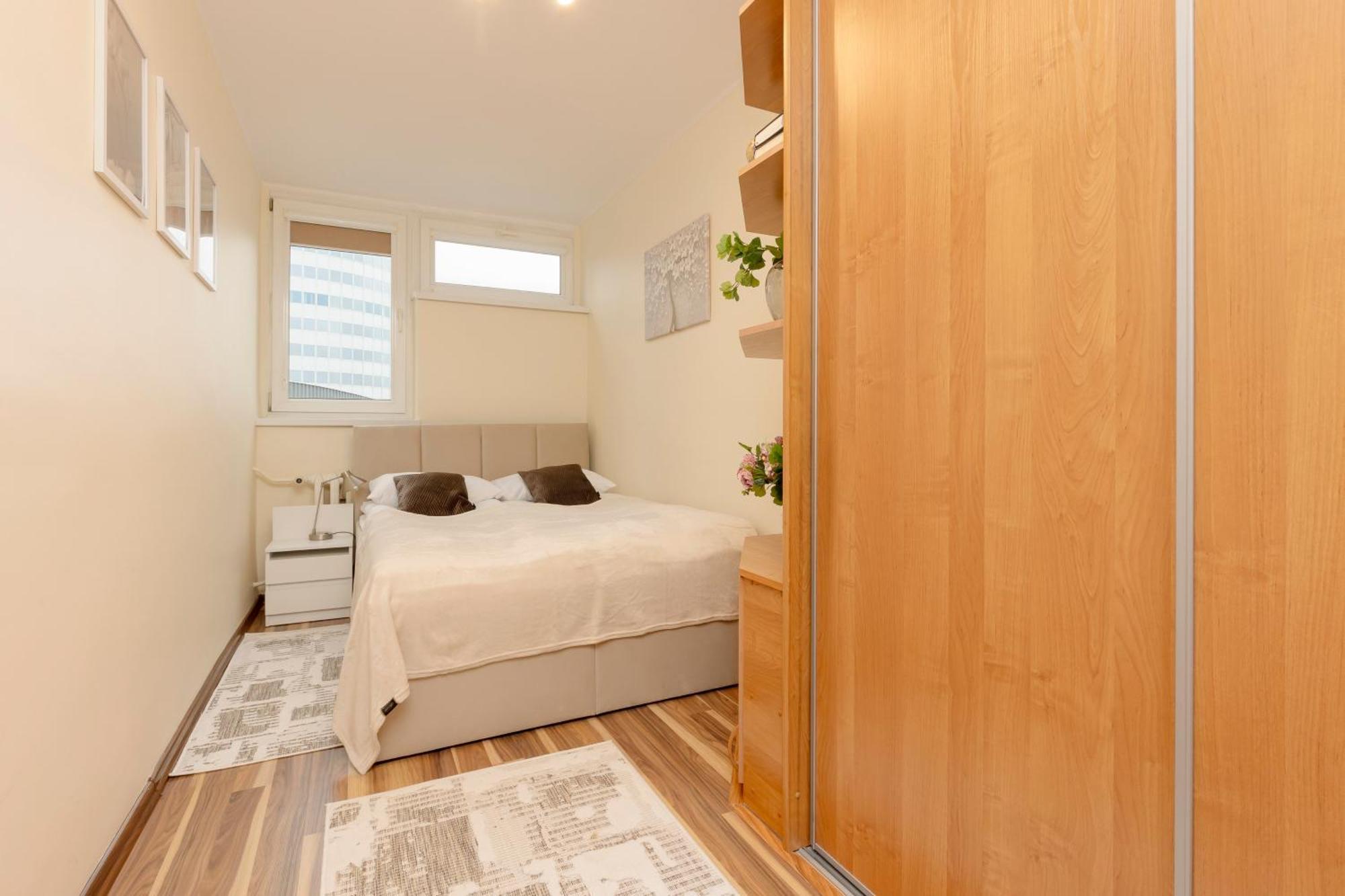 Bright & Cozy Apartments In The City Center By Noclegi Renters Warszawa Zewnętrze zdjęcie